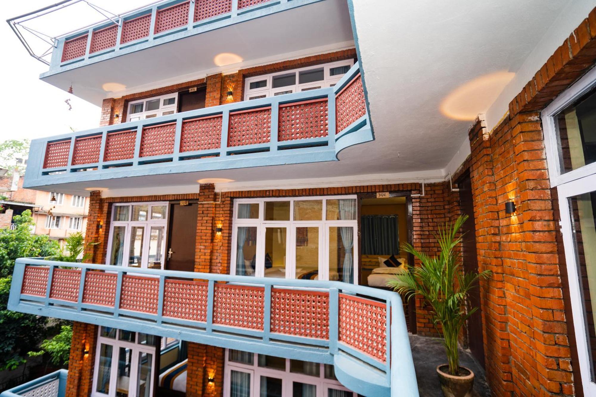 Kwabahal Boutique Hostel カトマンズ エクステリア 写真