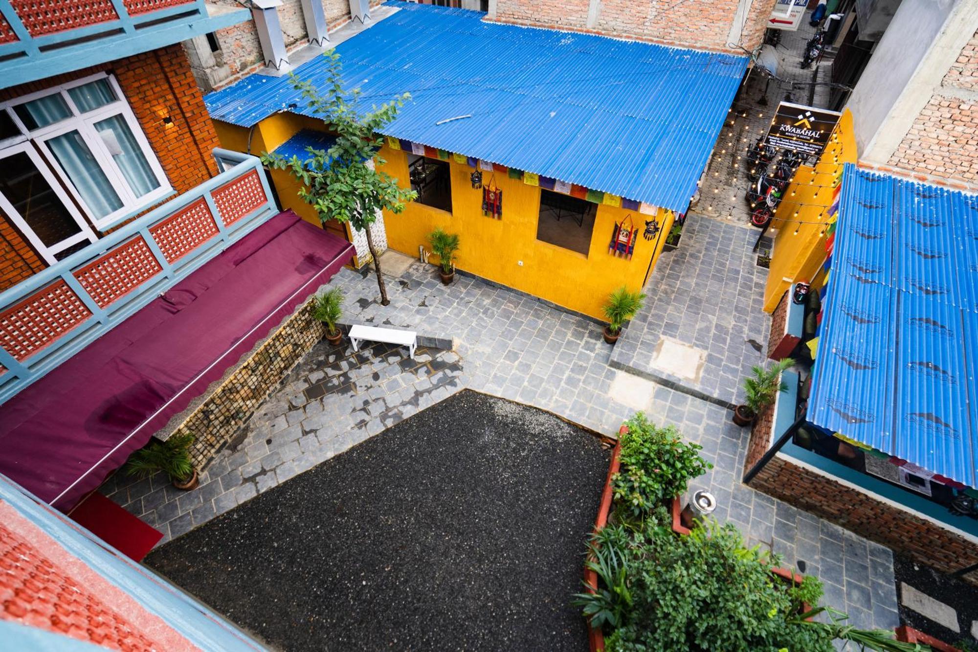 Kwabahal Boutique Hostel カトマンズ エクステリア 写真