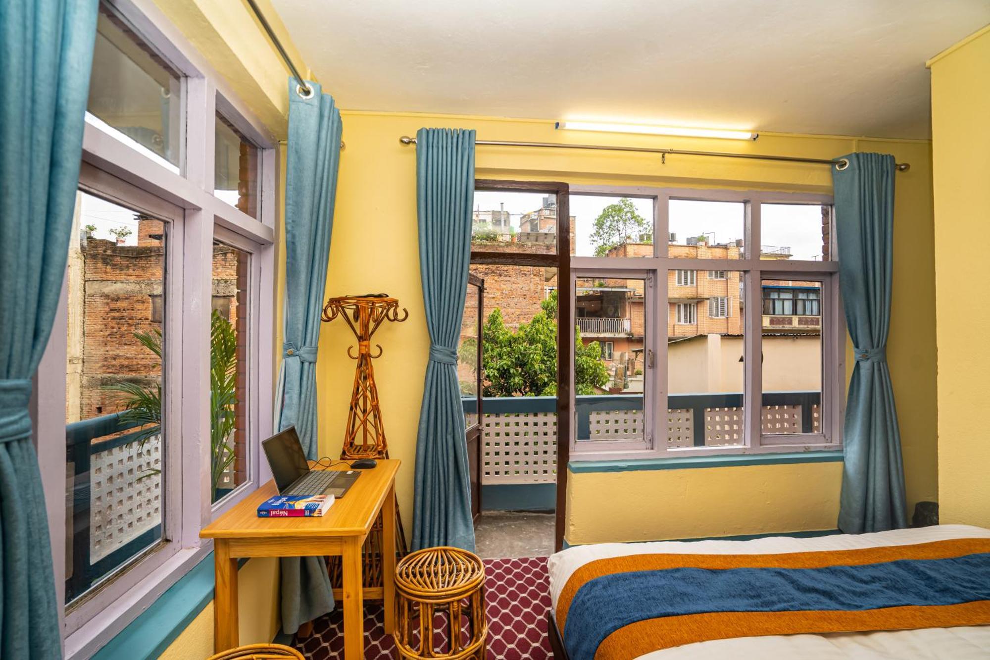 Kwabahal Boutique Hostel カトマンズ エクステリア 写真