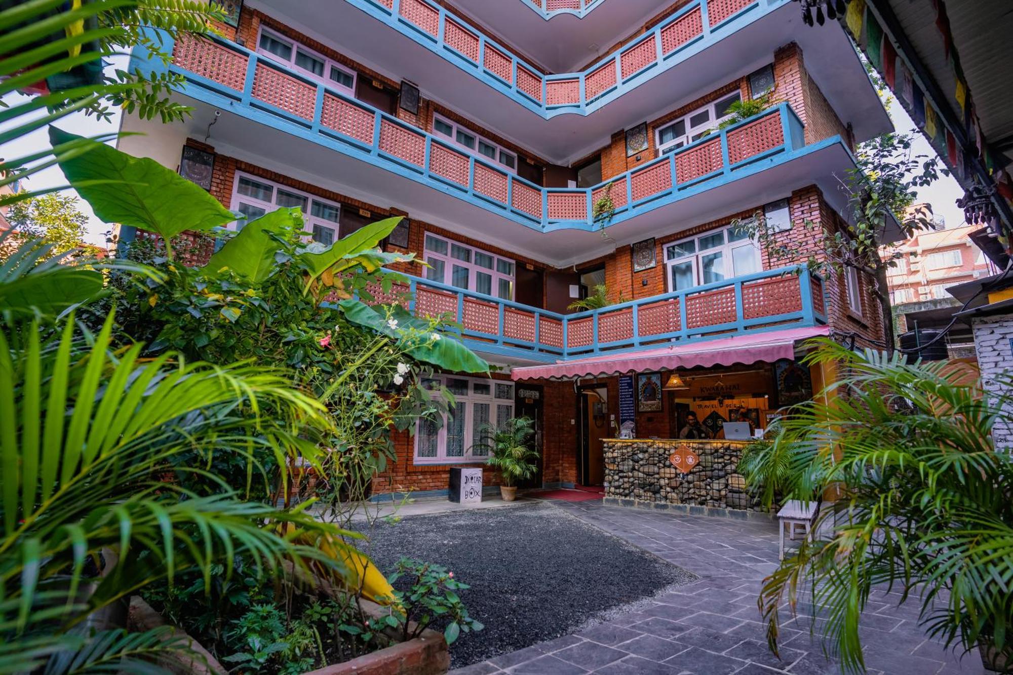 Kwabahal Boutique Hostel カトマンズ エクステリア 写真