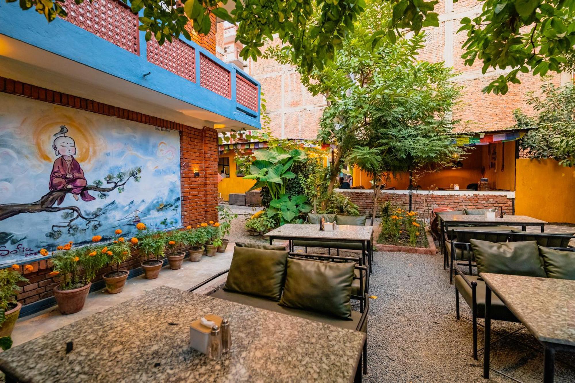 Kwabahal Boutique Hostel カトマンズ エクステリア 写真