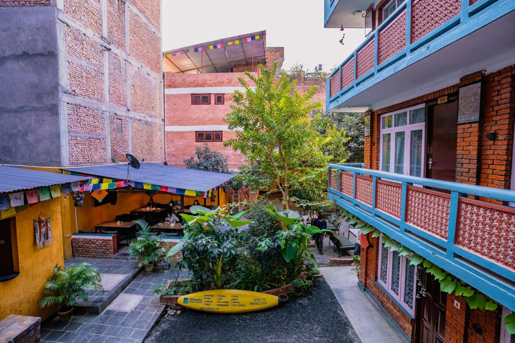Kwabahal Boutique Hostel カトマンズ エクステリア 写真