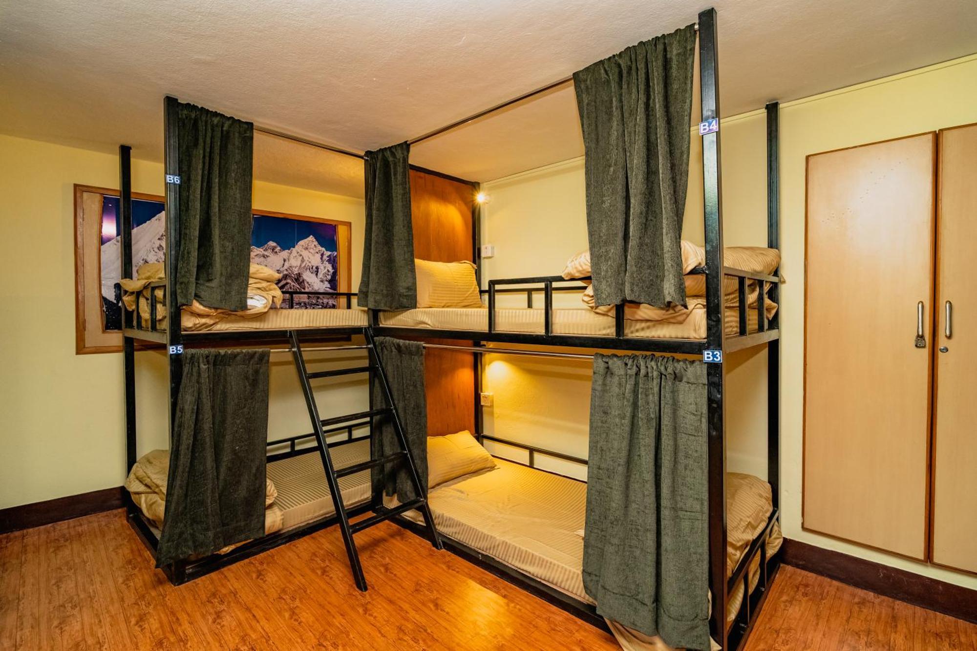 Kwabahal Boutique Hostel カトマンズ エクステリア 写真